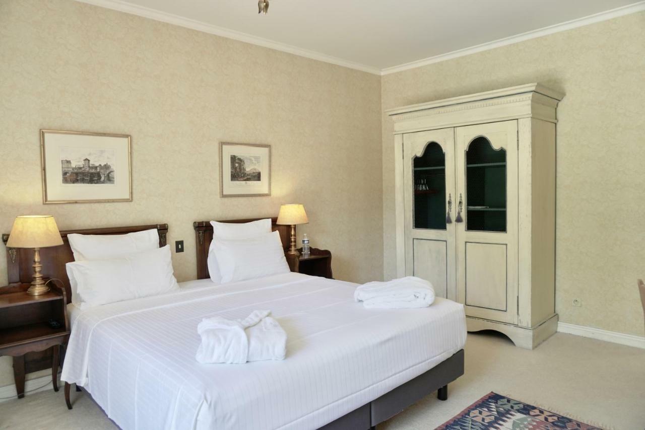 Le Manoir De Gressy Hotell Exteriör bild