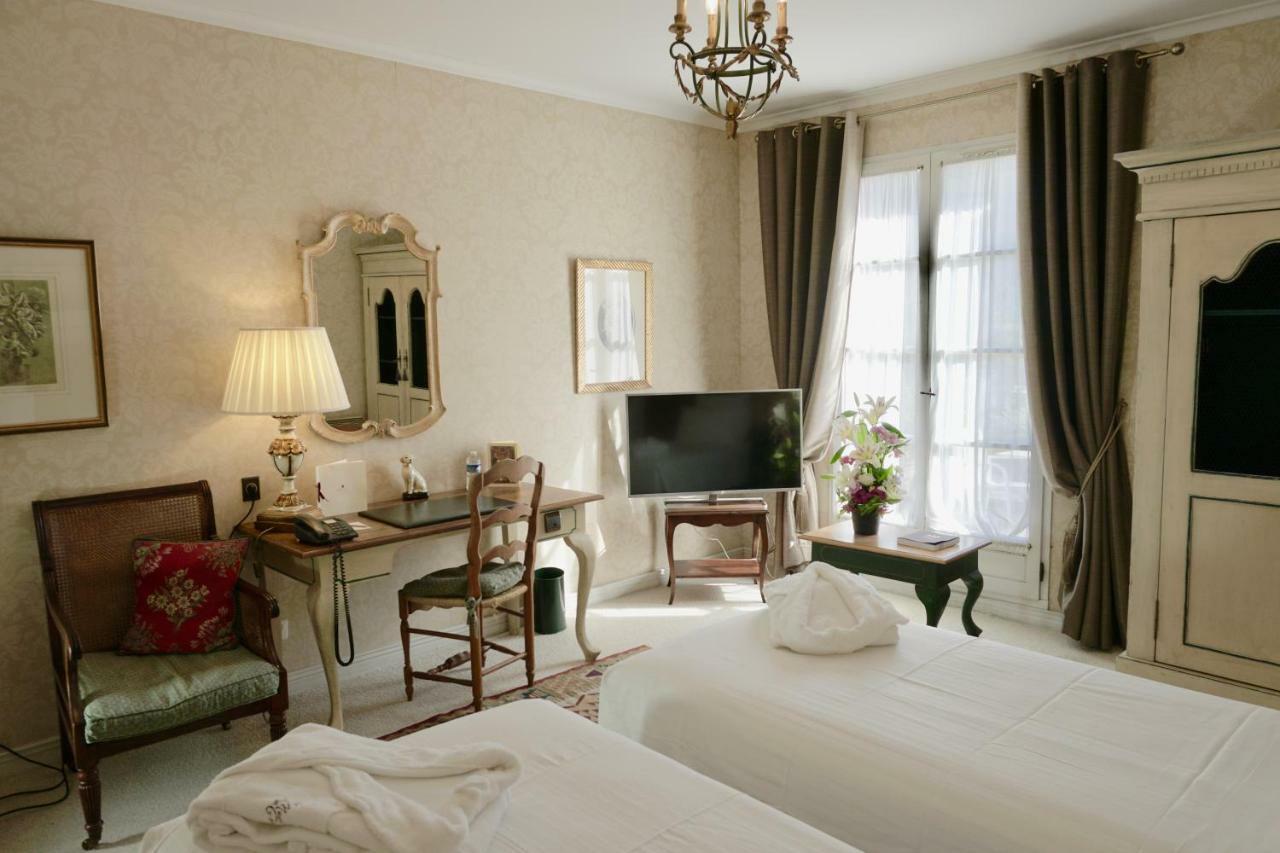 Le Manoir De Gressy Hotell Exteriör bild